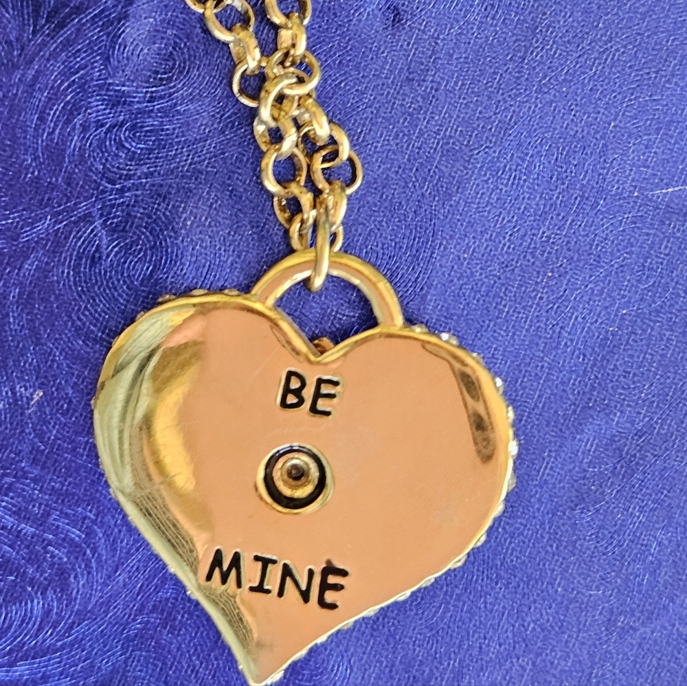 💘Betsey Johnson RARE RETIRED HTF Gold Heart Spinner Arrow Pendant Necklace EPC - Picture 2 of 7